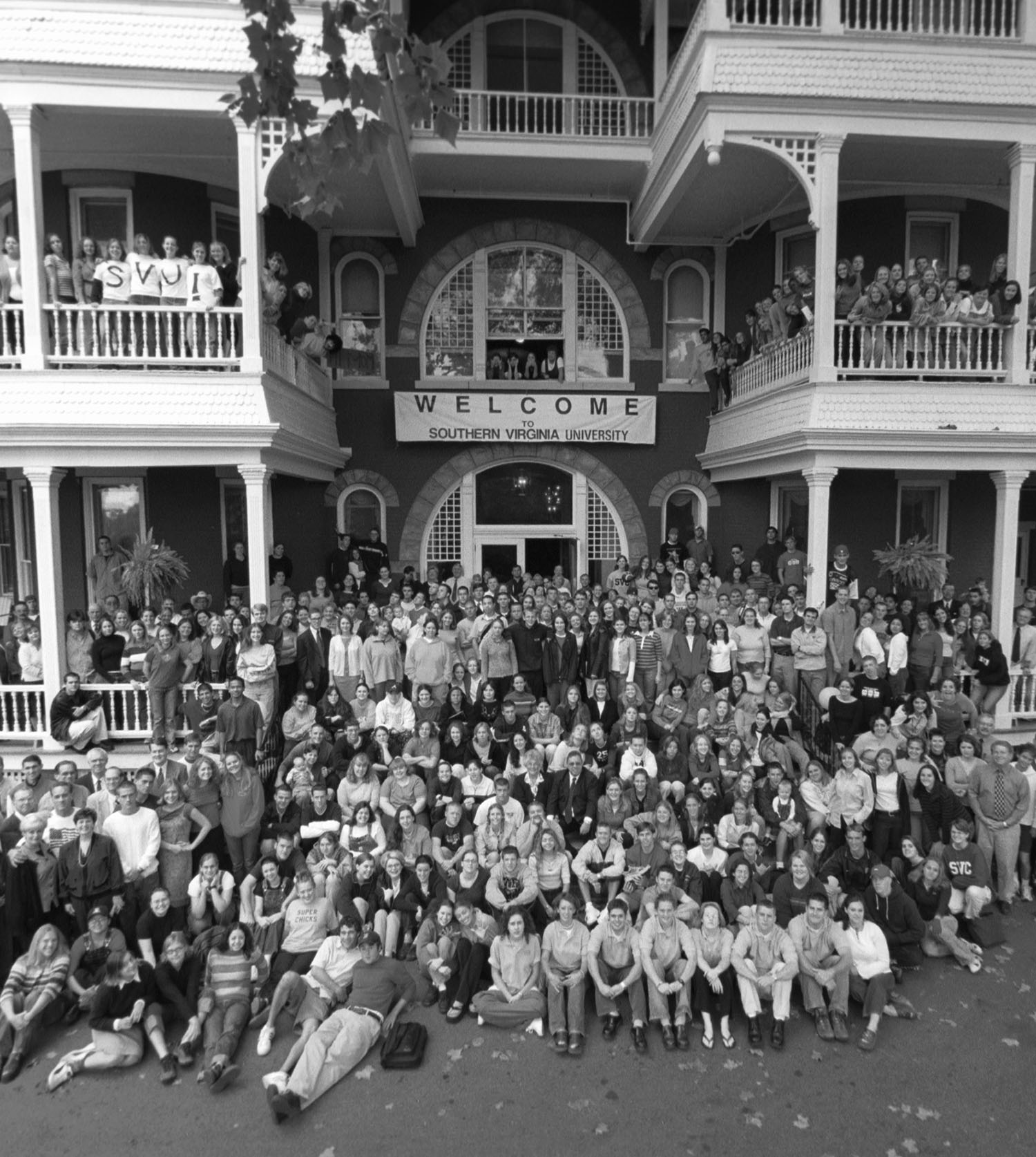 Southern Virginia Student body in front of main hall in 2001